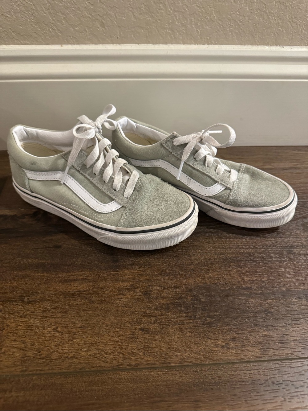 Vans sneakers kids size 2 light sage green